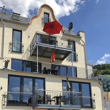 Ferienhaus Moselpromenade Zell Buitenkant foto