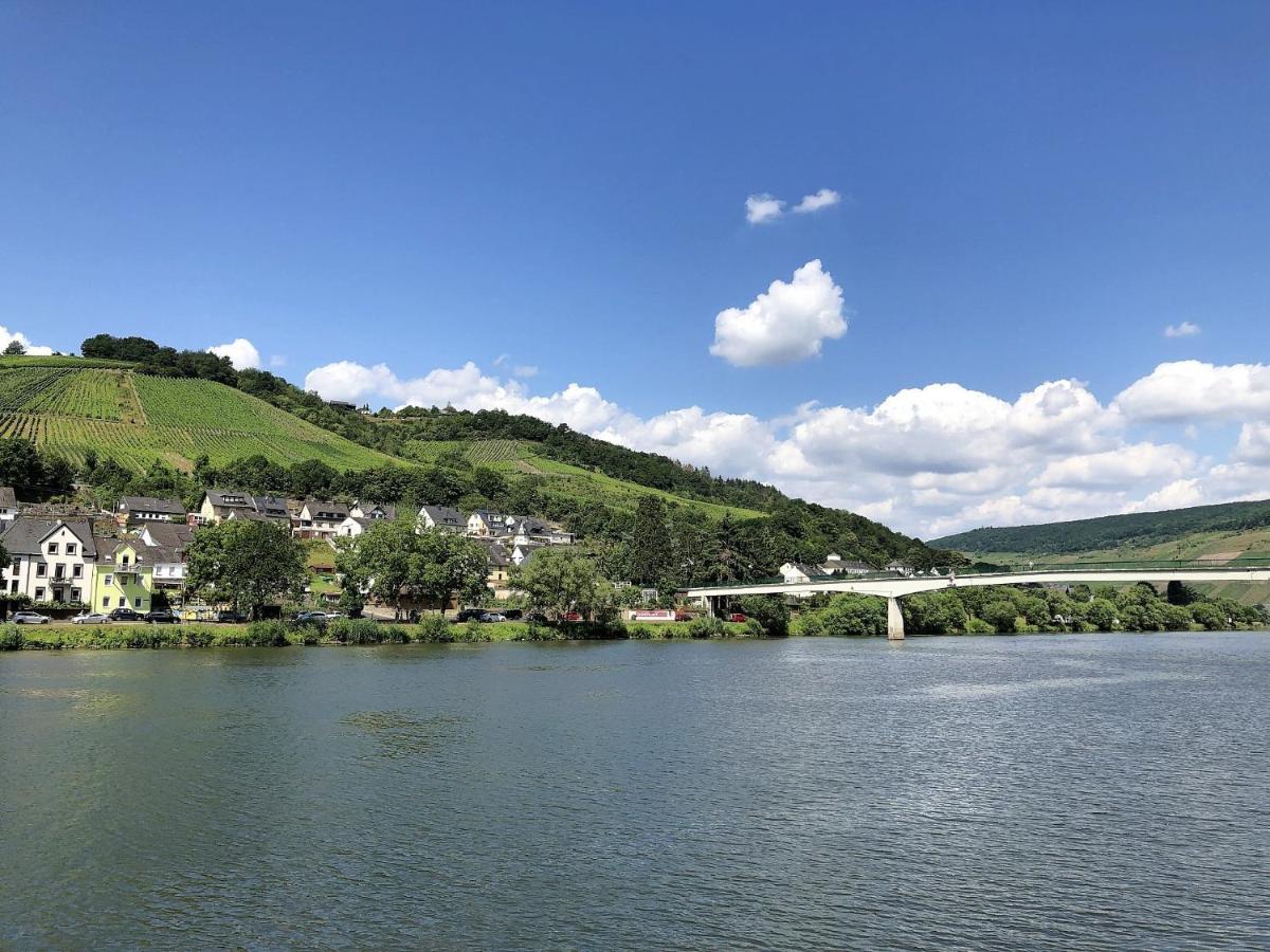Moselpromenade Zell an der Mosel